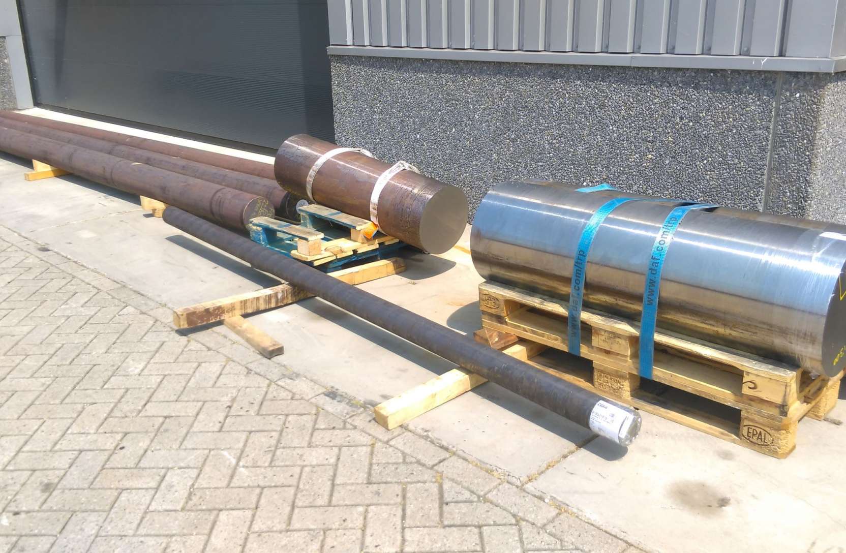 ROUND STEEL 750 MM DIA FOR EXPORT